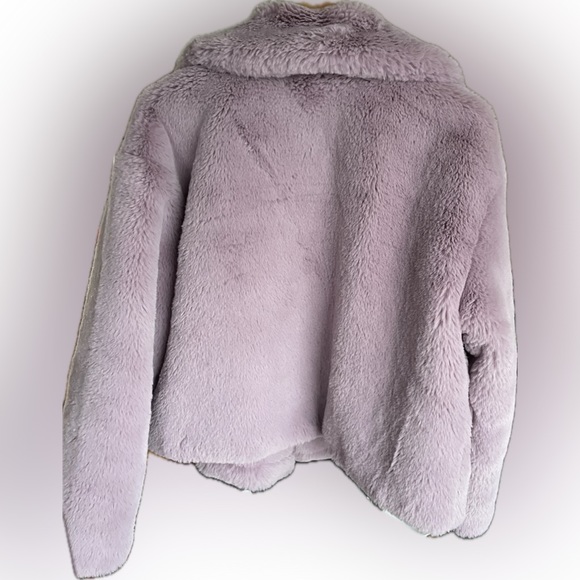Noize faux fur lilac coat - Picture 4 of 10